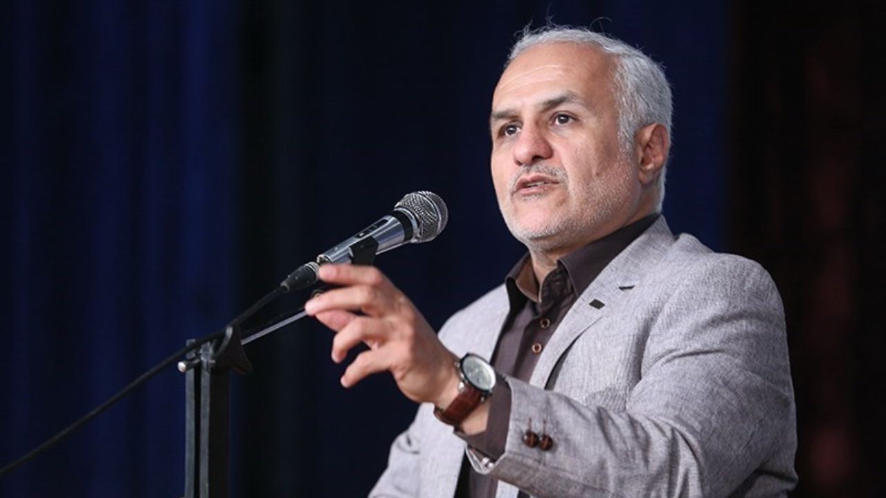 اگر صدام به ایران حمله نمی‌کرد، قطعا چیزی به نام بسیج و سپاه ایجاد نمی‌شد/ ایرانی‌ها می‌رفتند کشورهای شمالی کثافت‌کاری می‌کردند/ مرجع تقلیدی در قم داریم که لیدر جریان انحرافی است