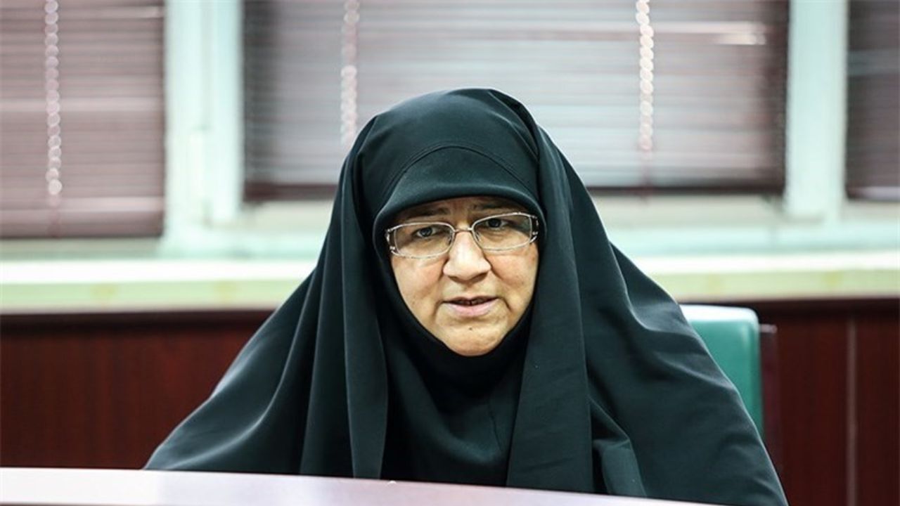 شایعه ممنوعیت بستنی خوردن زنان از عصبانیت دشمن بود