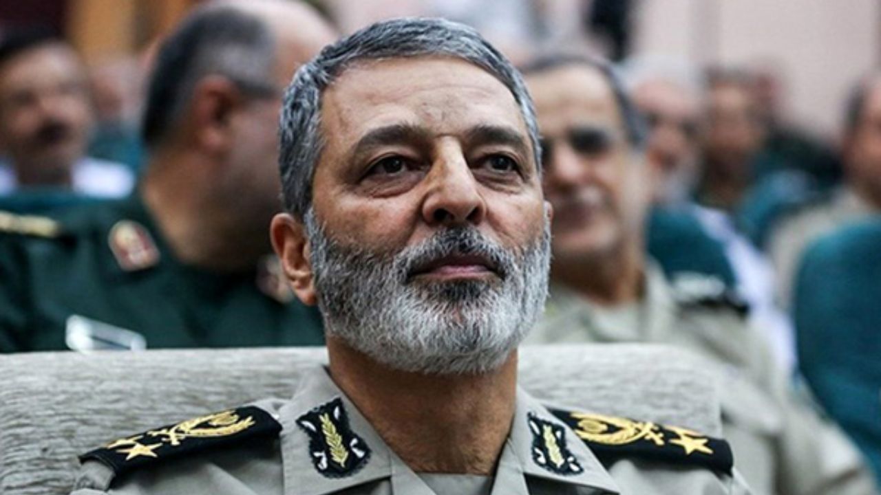 امیرموسوی از پایگاه هوایی شهید فکوری بازدید کرد