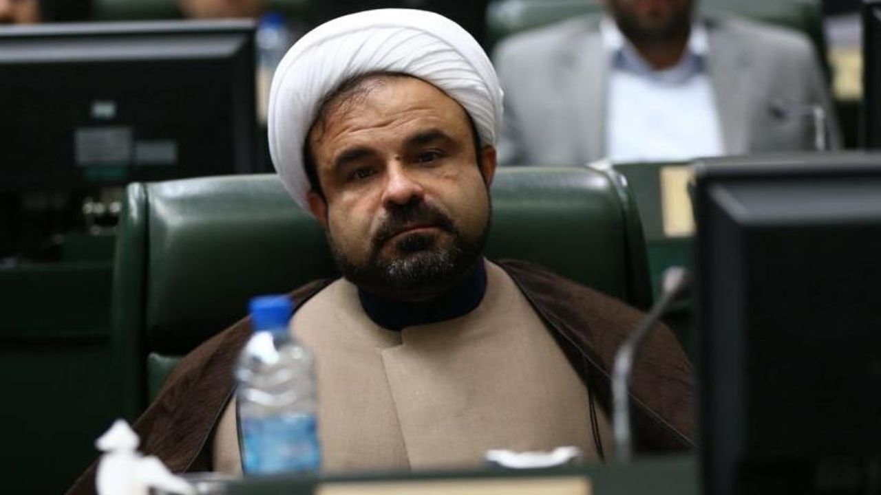 از مجلس 250 میلیون تومان پول رهن خانه گرفتم که باید برگردانم/ اجاره‌بها در یک سال گذشته دست‌کم 100 درصد افزایش پیدا کرده است/ تعداد خانه‌های خالی در کشور قابل توجه است/ مالیات خانه‌های خالی، بخشی از مشکلات حوزه مسکن را حل می‌کند/ افزایش قیمت مسکن بیش از ت
