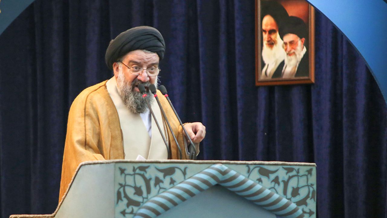 رسانه‌ها نماز جمعه را تخریب نکنند/ تخریب نماز جمعه سرمایه‌سوزی است/ انگلیس امروز در ایران به ذلت افتاده است/ رسانه‌ها از خلوت شدن نماز جمعه خوشحال نشوند