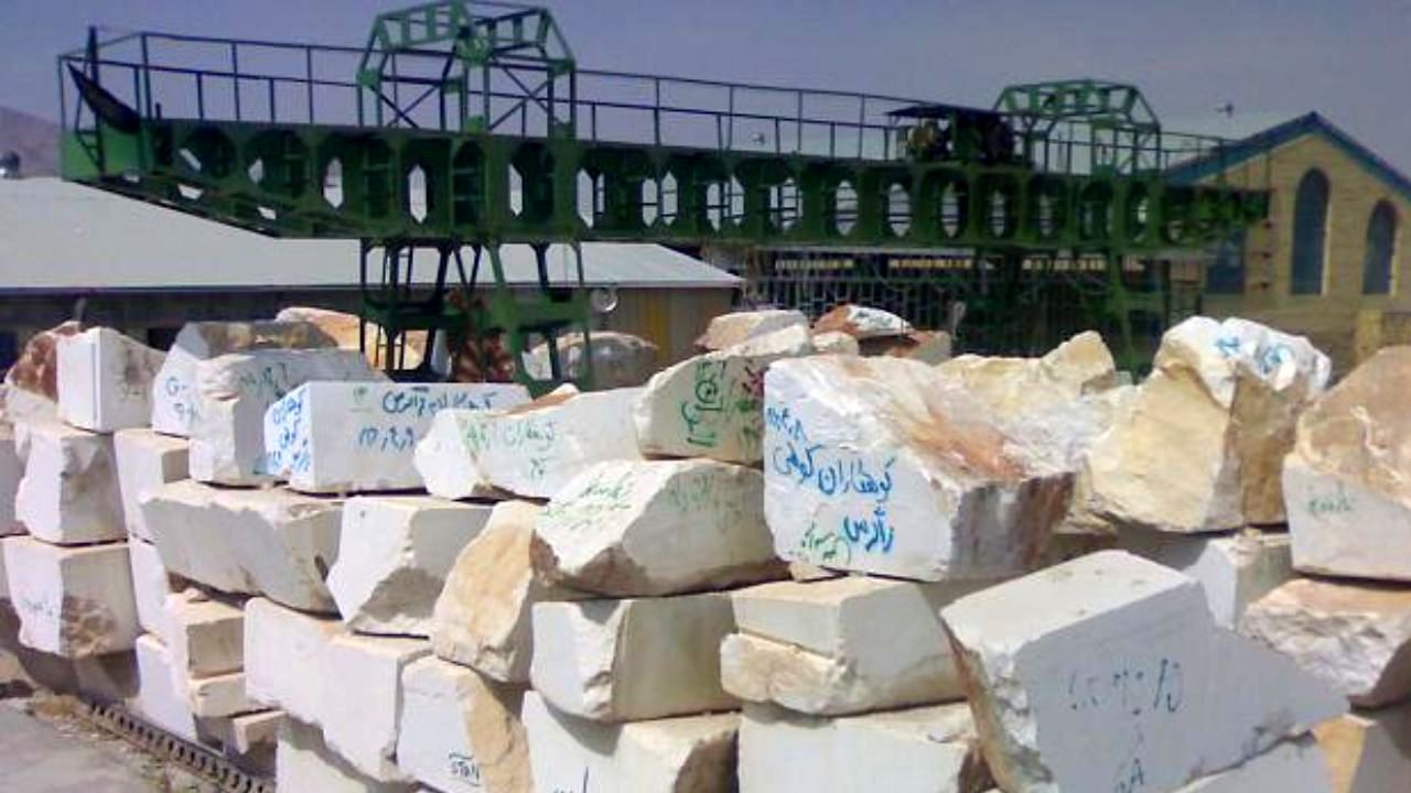اکثر سنگ‌بری‌ها به دلیل بدهی بانکی تعطیل شدند