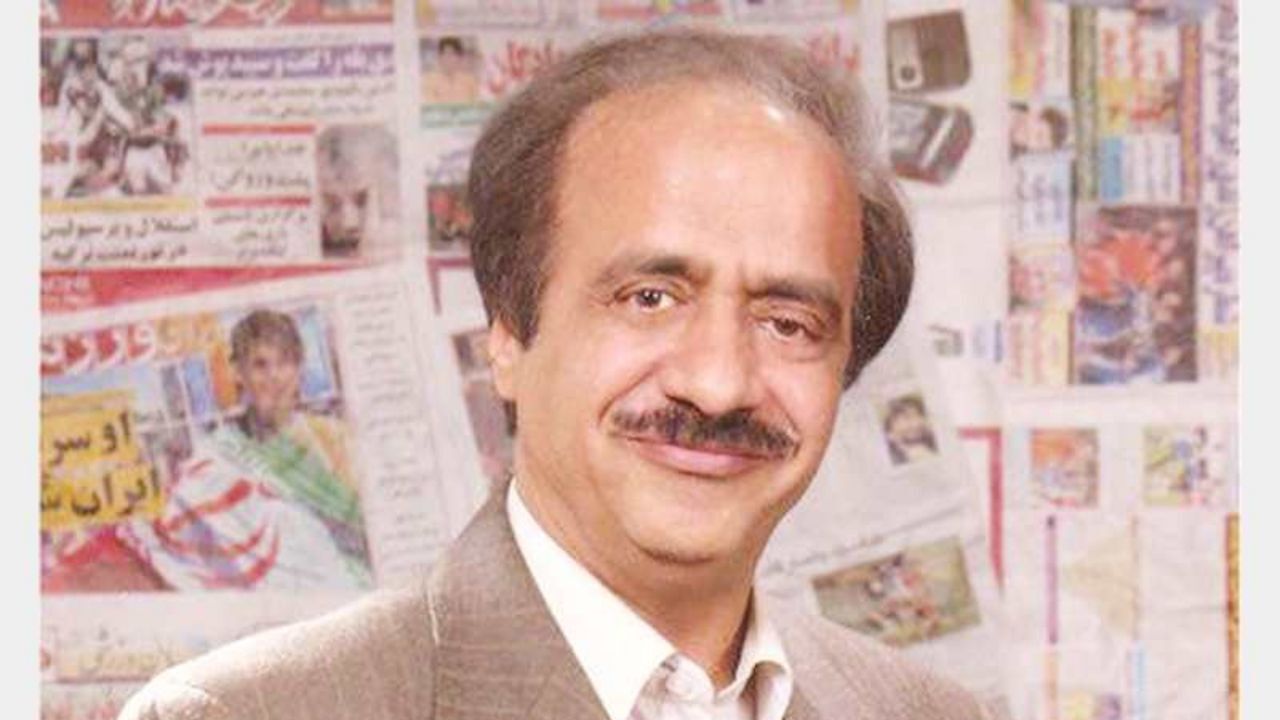 گفتند از پروین انتقاد نکن برایت گران تمام می‌شود!