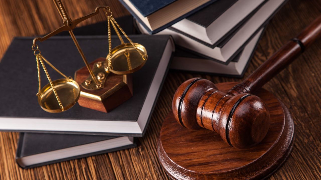 آیا کارفرما می‌تواند سفته ضمانت حسن انجام کار را به علت ترک کار به اجرا بگذارد؟