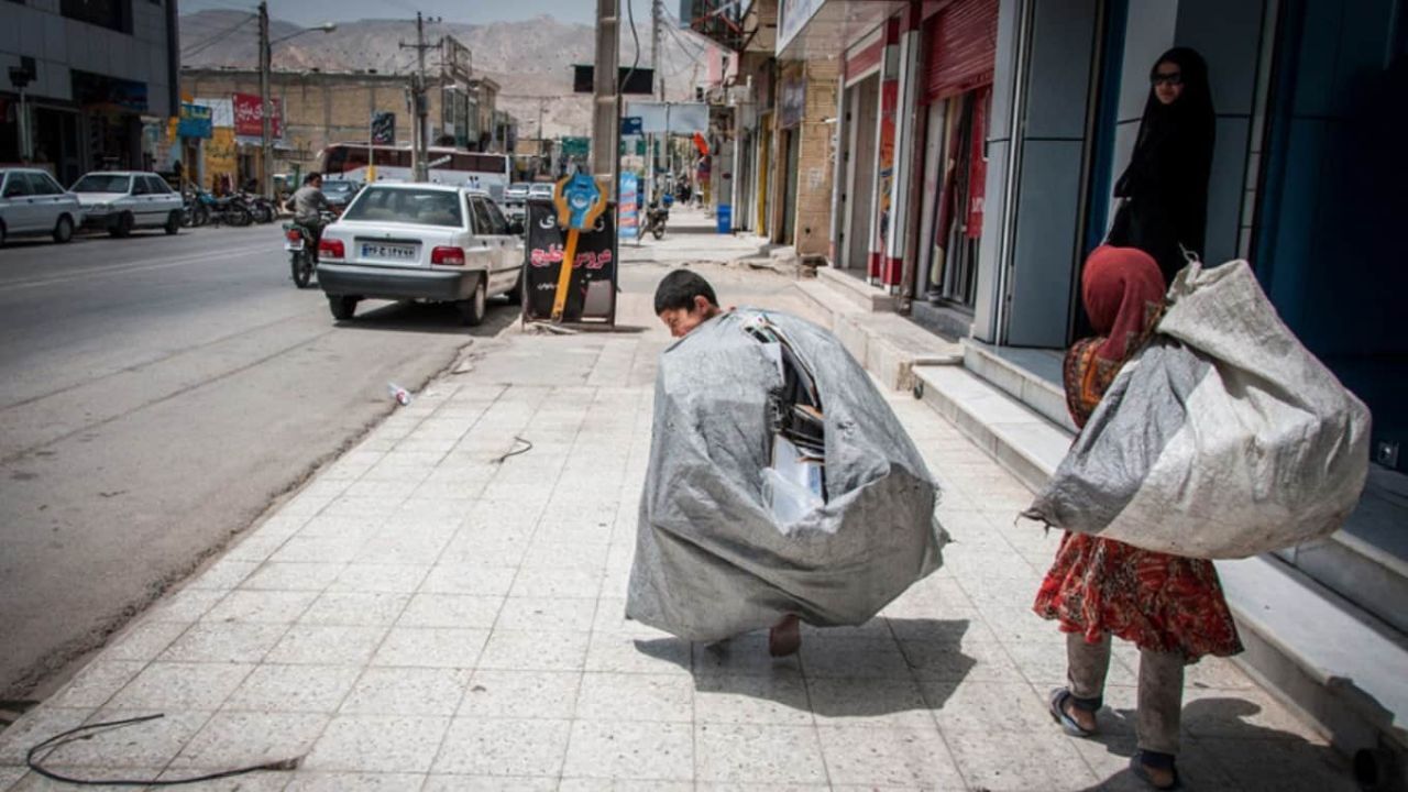 نهادها در طرح جمع‌آوری کودکان خیابانی به فکر منافع خودشان هستند