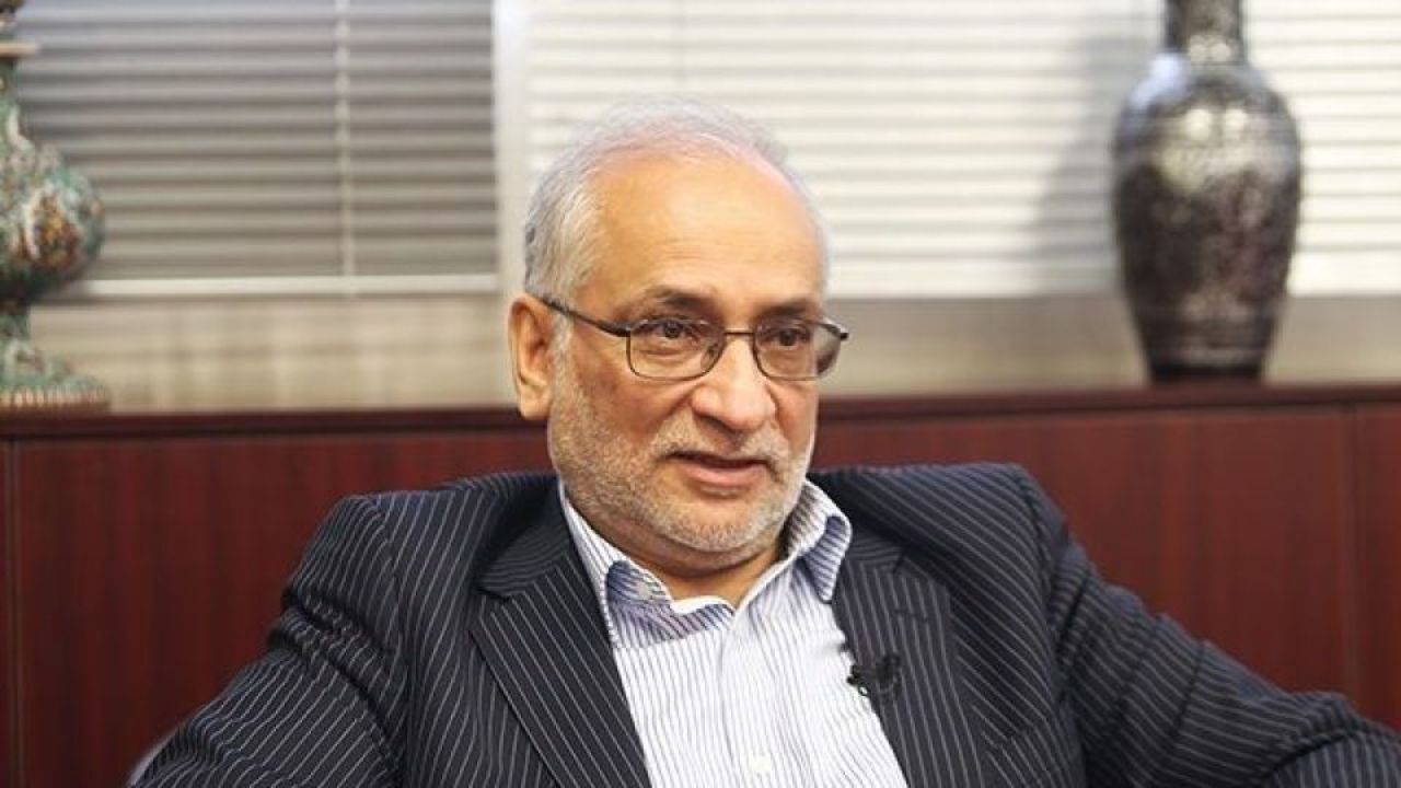 نظارت استصوابی چون قانون نیست بلکه تفسیر شورای نگهبان است مسأله‌ساز شده است/ الان زمان بازیابی قدرت دولت است/ خردورزی نکنیم، همان ضربه احمدی‌نژاد را به کشور خواهیم زد/ اینکه می‌گویند مردم آمادگی مشارکت در انتخابات را ندارند یک مسأله جدی نمی‌دانم