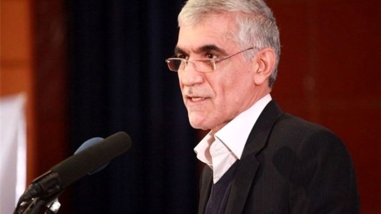 مراقب باشید در انتخابات، برای هر کسی هزینه نکنید/ دلیلی ندارد از هر کسی حمایت کنیم