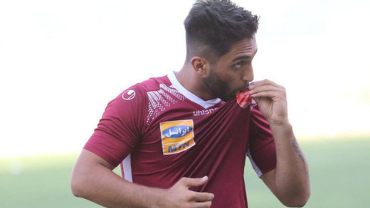 چرا احمدوند از پرسپولیس جدا شد؟