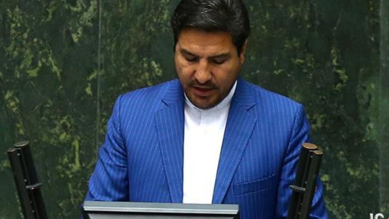 اینکه جامعه بداند چه رأیی داده‌ام، کاری پوپولیستی است/ مخالفم رأی‌ام کف جامعه بیاید