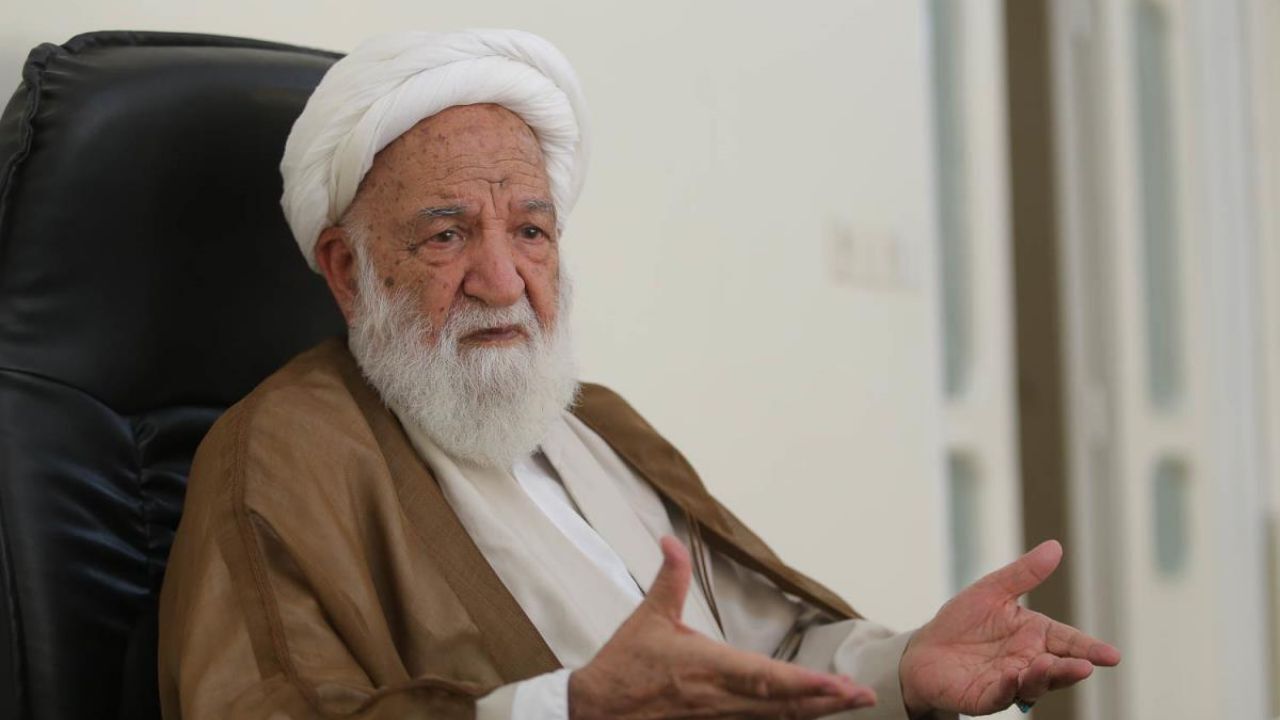 هرچه برملا کنیم به ضرر انقلاب و خودمان است/ نباید مقابل کسی که گفت من مرجع هستم بایستیم/ این سخنان خلاف نظریه امام، رهبری و سایر علماء است/ چرا بعد از اینکه آقای صادق لاریجانی 10 سال رئیس قوه قضائیه بودند صحبت می‌کنید؟