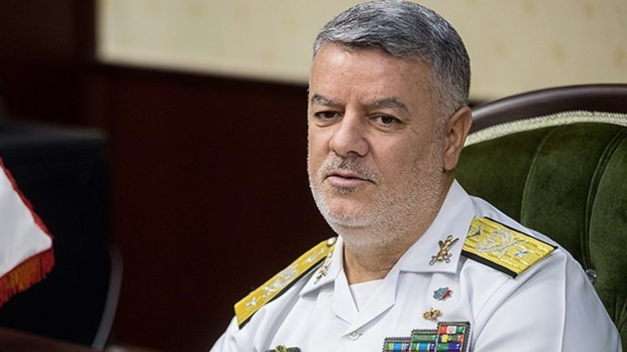 آمریکا و انگلیس ناوهای خود را از ترس 300 مایل دورتر از آبهای ایران مستقر کردند/ آماده اعزام ناوگروه برای اسکورت «آدریان دریا» هستیم/ دیگر دوران بزن دررویی تمام شده است