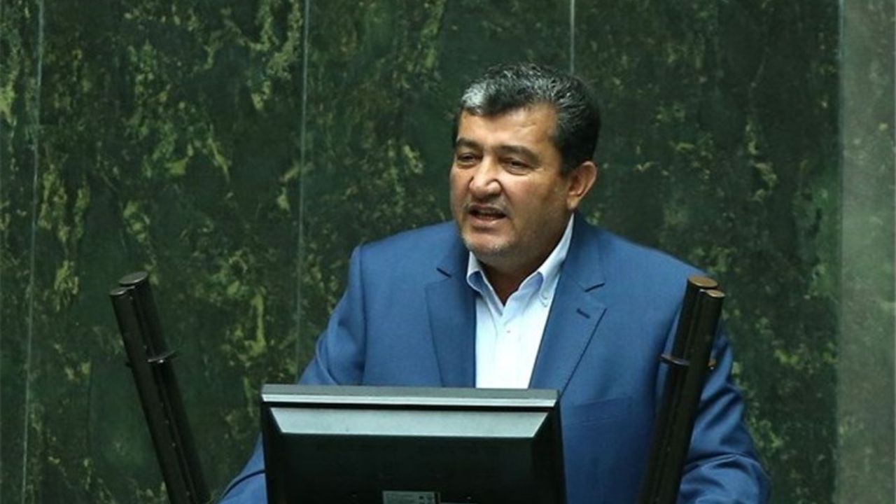 خودروسازان 30 هزار میلیارد تومان به بانک‌ها بدهی دارند