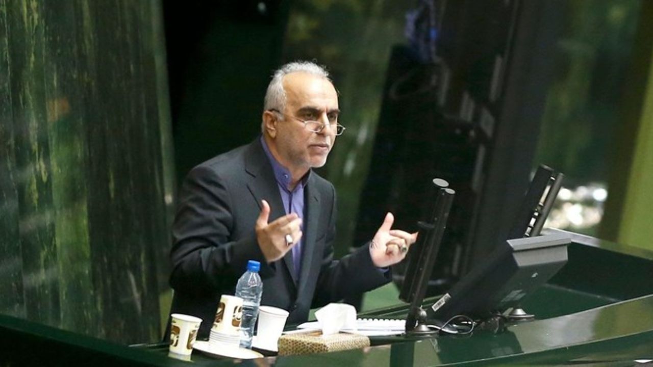 وزیر اقتصاد اولین کارت زرد را از مجلس گرفت