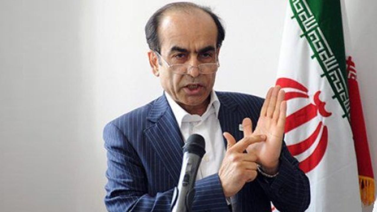شعار دادن راحت‌تر از کار کردن است/ برخی می‌آیند تا بار خودشان و اطرافیان‌شان را ببندند/ در خوشبینانه‌ترین حالت مسئولان می‌خواهند روزشان را شب کنند/ نباید نفت را خام فروشی کنیم