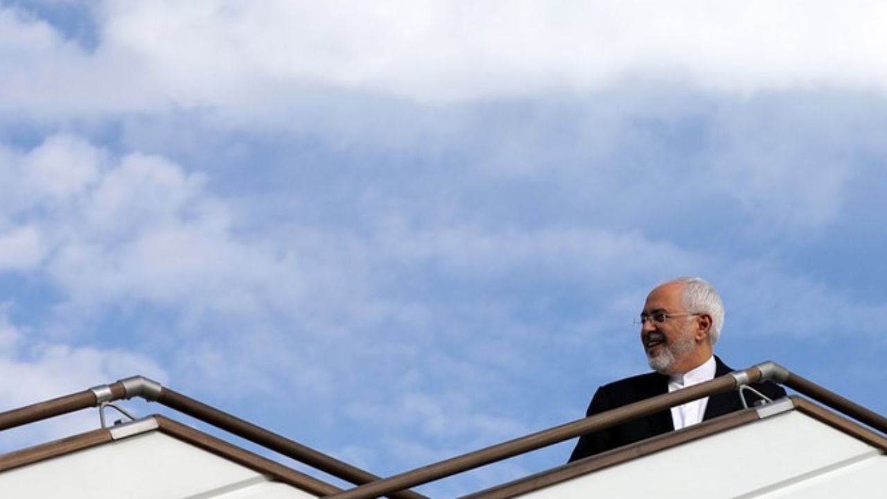 ظریف راهی اندونزی شد