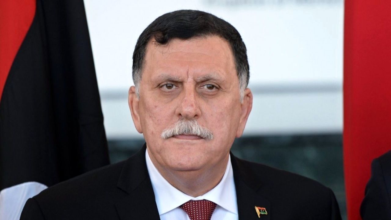 دیدار با بیگانگان مشروط به اجازه دولت وفاق ملی شد