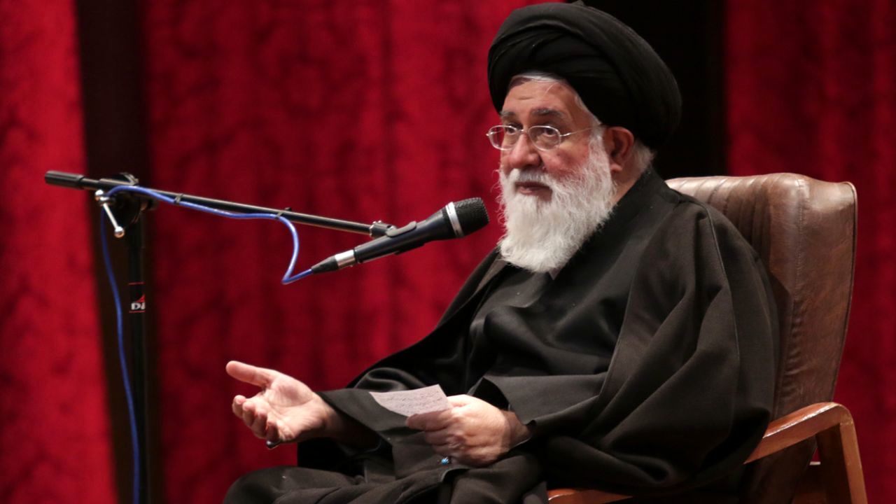 نتیجه‌ 15 دقیقه مذاکره تلفنی با اوباما جز این برجام لعنتی شد؟/ فشارهای معیشتی و اقتصادی مردم را به جان آورده است/ در گوشمان پنبه نیست، در سرمان عقل است