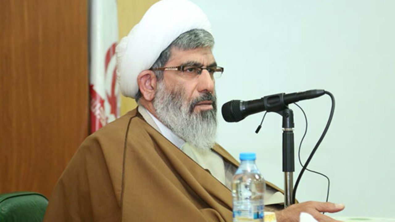 باید تلاش کنیم سبک و روش زندگی خود را قرآنی کنیم
