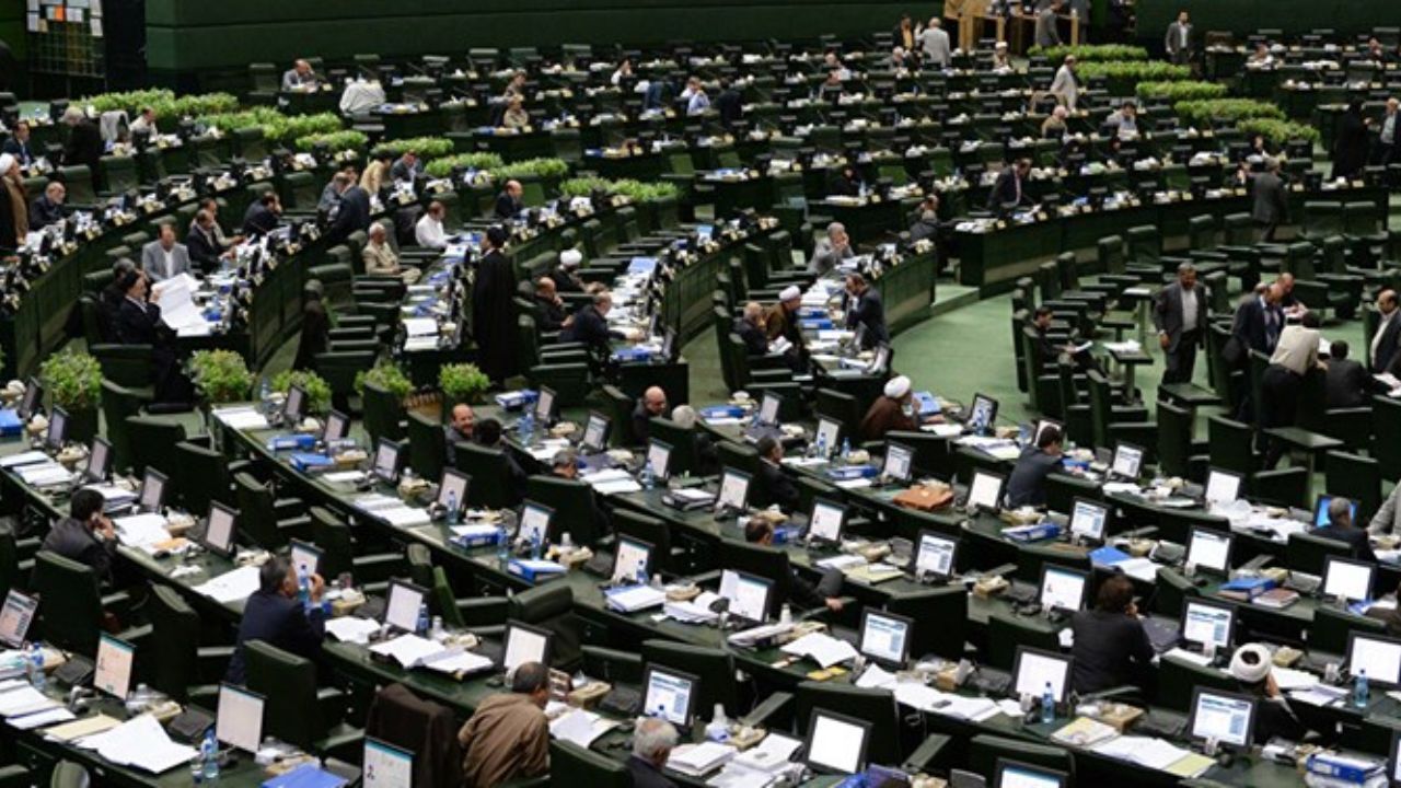 طرح جدید مجلس برای دریافت غرامت نفتی از آمریکا و انگلیس+ جزئیات