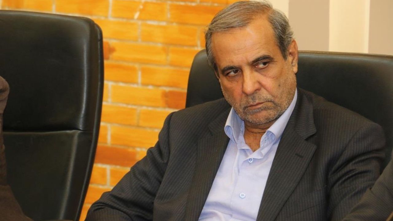 قوه قضائیه باید موضوع گندم آلوده به فضولات حیوانی را به طور جدی پیگیری کند