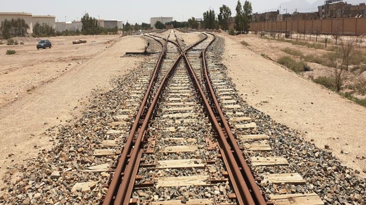 پیگیری 7.5 میلیارد دلار طرح حمل‌ونقل ریلی در بهینه‌سازی مصرف سوخت