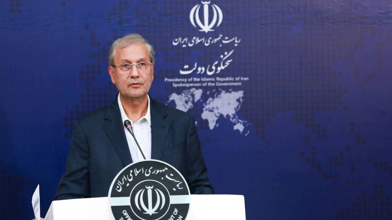 زنان می‌توانند در ورزشگاه‌ها حضور یابند/ مسئله دخترمان سحر تلخ بود و برای ما درس‌آموزی داشت