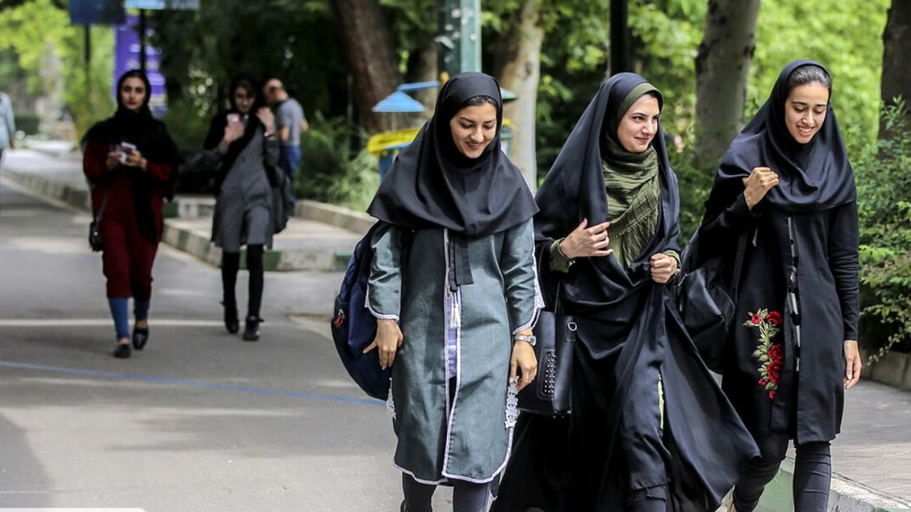 دانشگاهیان در انتظار اصلاح شیوه‌نامه انضباطی/ طرح پرسش نمایندگان مجلس از وزرای علوم و بهداشت جواب می‌دهد؟