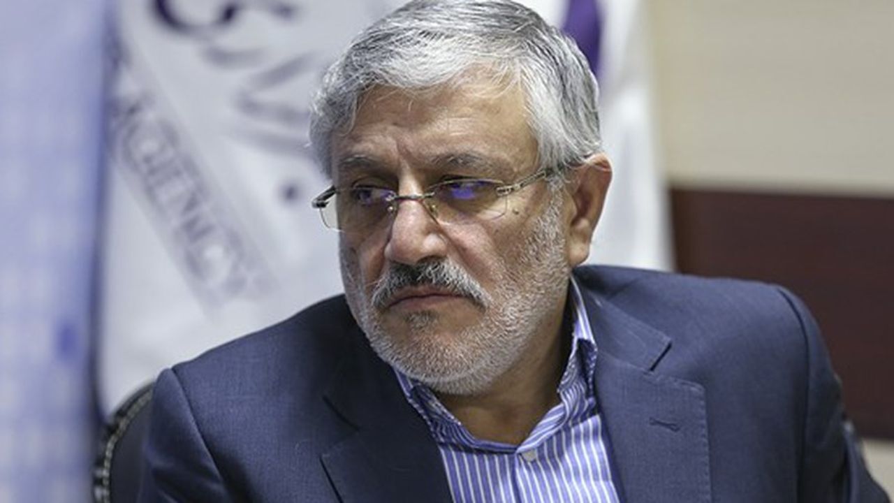 عده‌ای نمی‌خواهند مجلس در رأس امور باشد/ آنها هر کاری برای ماندن مجلس در قعر امور انجام می‌دهند/ همه در تخریب مجلس به خودشان حق می‌دهند/ بازگشت مجلس به رأس امور مانعی برای برخی اقدامات سران قوا و شوراهای تصمیم‌گیر می‌شود