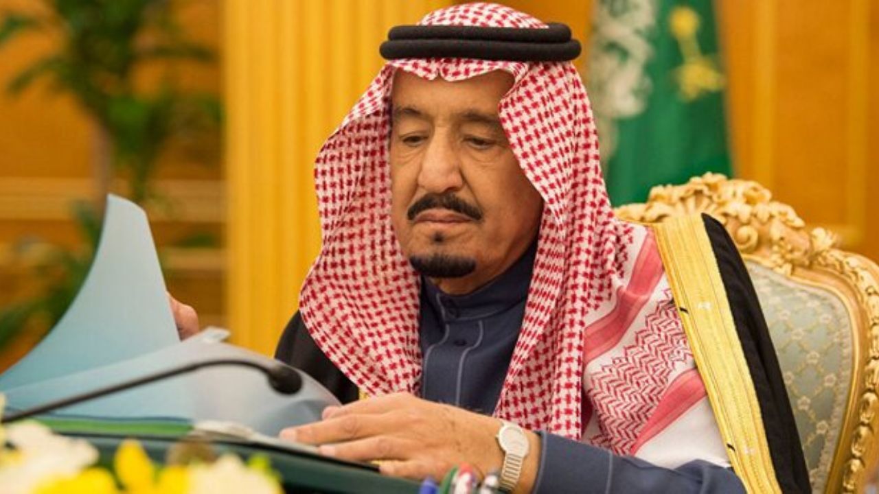 دستور پادشاه عربستان برای اعطای نشان به افسران شرکت کرده در جنگ یمن