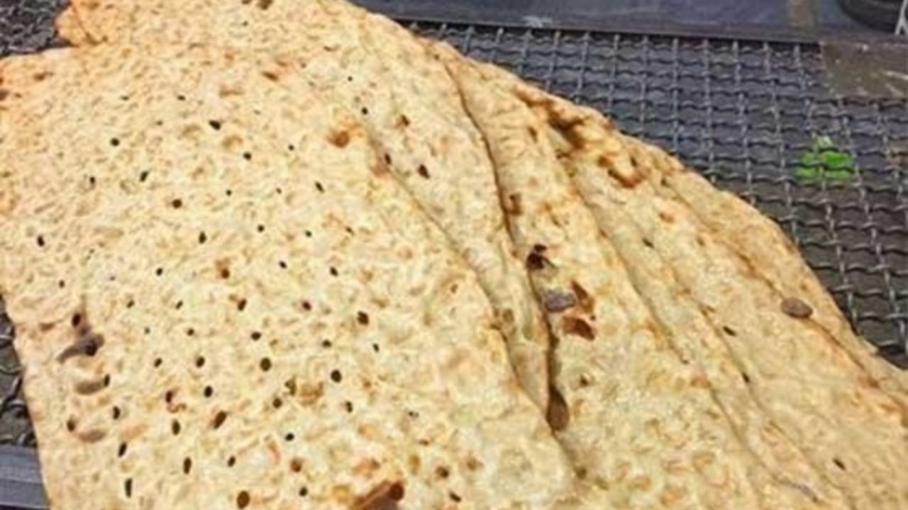 قیمت نان سفارشی مشخص شد/ نان سنگک 3000 هزار تومان