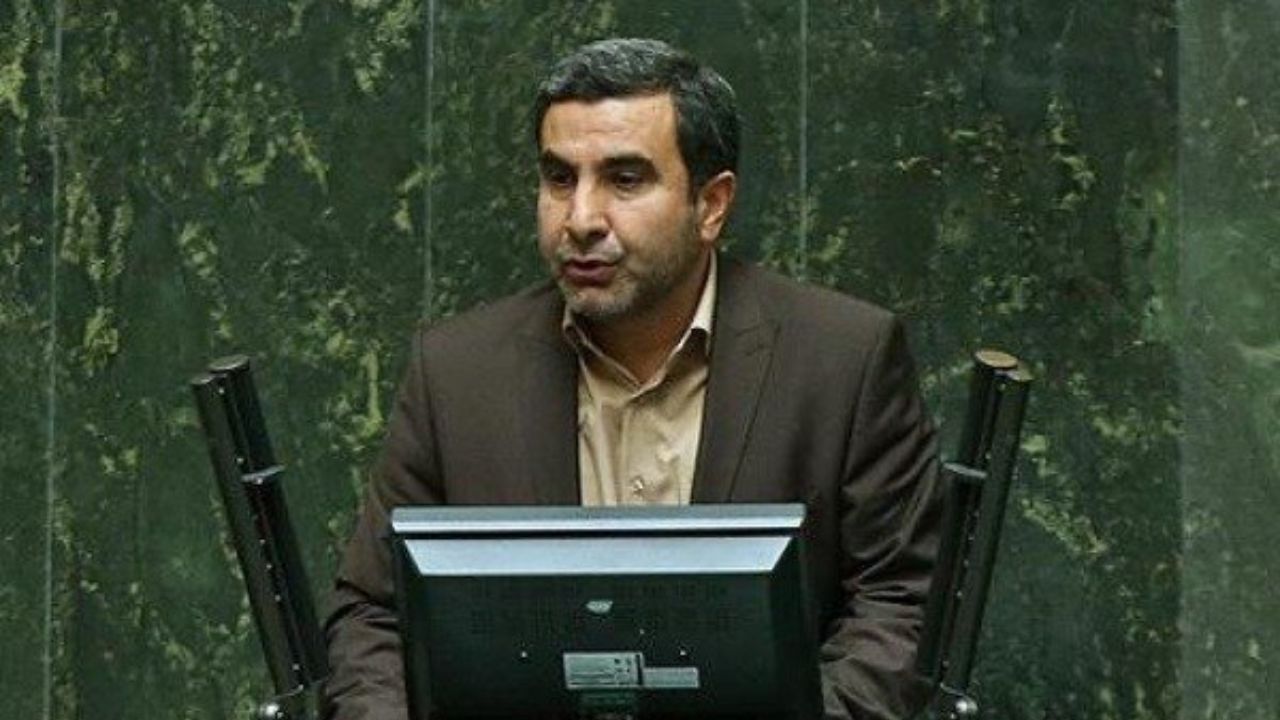 نماینده مال‌باخته از پاسخ به سوال خبرنگاران امتناع کرد