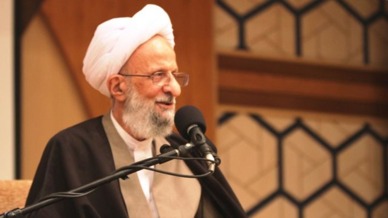 طلاب به دام افراط و تفریط نیفتند/ معیشت بهانه برای کم‌کاری حوزه نباشد