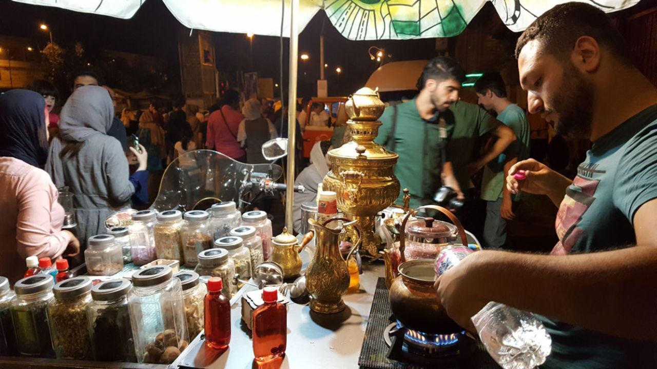 زیست شبانه تعطیل شد/ سردار رحیمی: فقط برخی صنوف تا ساعت 12 اجازه کار دارند