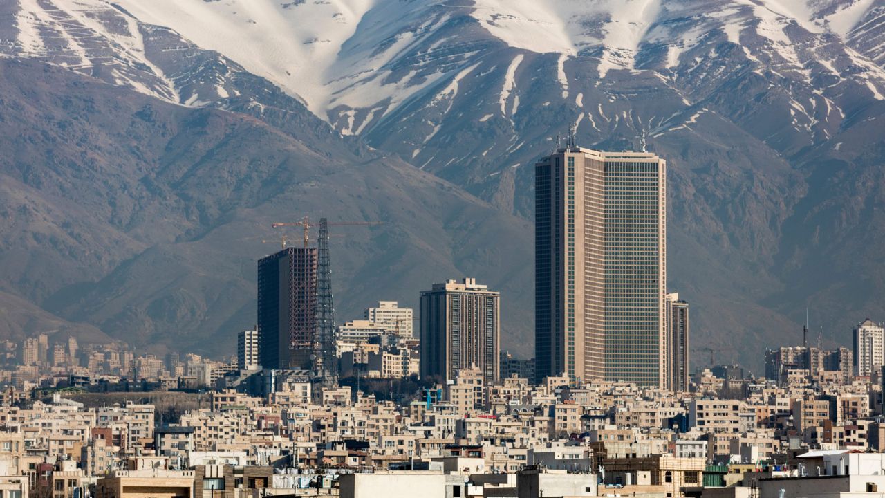 مسکن در تهران باز هم ارزان شد