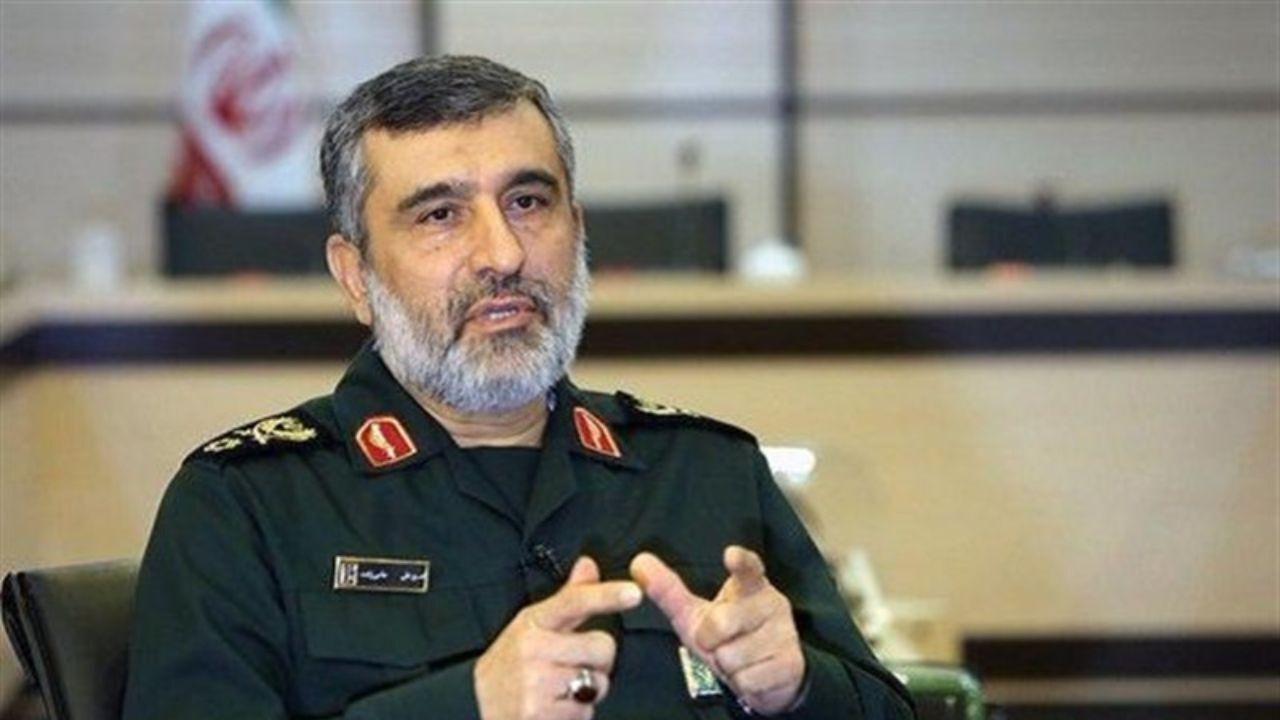 امروز از ایده تا محصول در حوزه پدافند ایرانی است/ حفر تونل‌های موشکی ادامه دارد/ می‌توانیم خودروی ایرانی تولید کنیم/ در حال طراحی سامانه راداریی هستیم که در حین حرکت با هدف درگیر می‌شود/  از مسئولی که اجازه نفوذ را می‌دهد باید ترسید