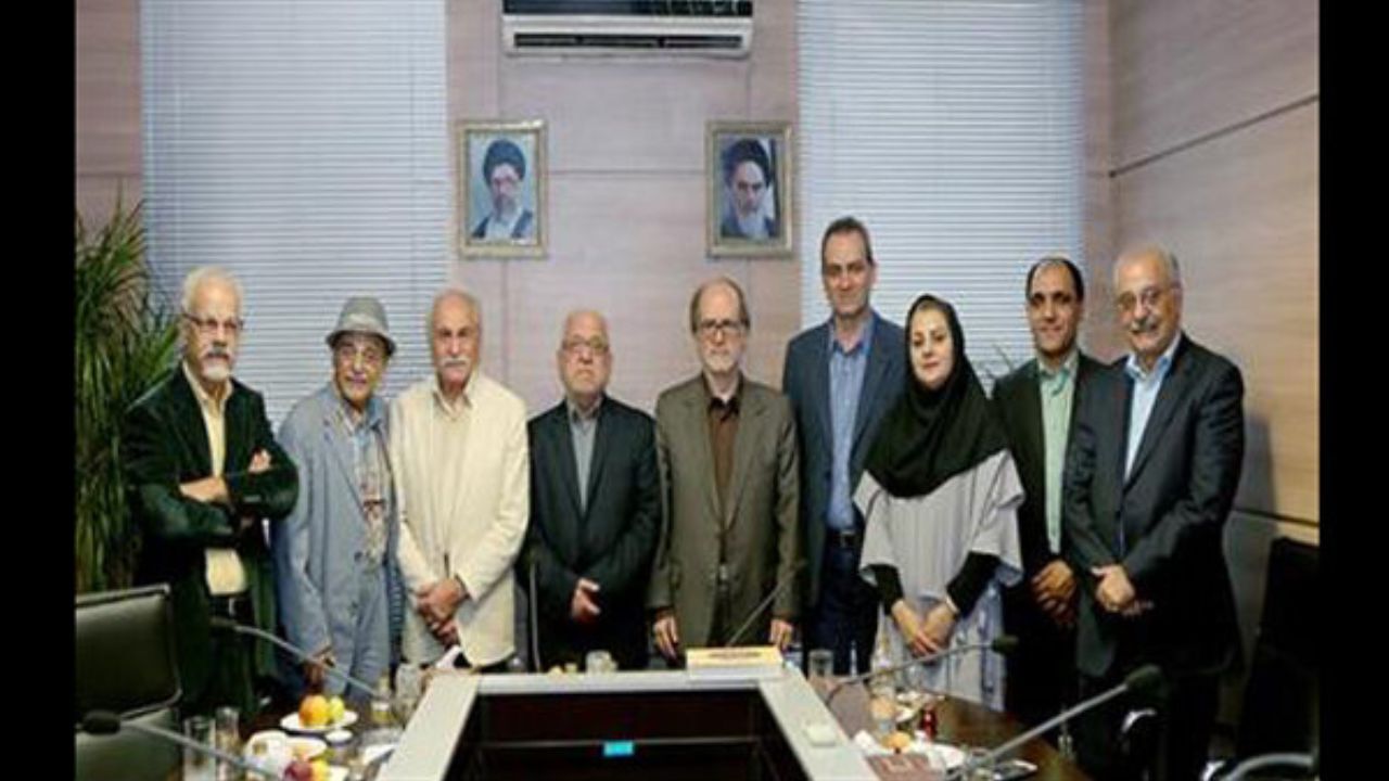 نشان درجه یک هنری به 5 پیشکسوت حوزه تئاتر اعطا شد