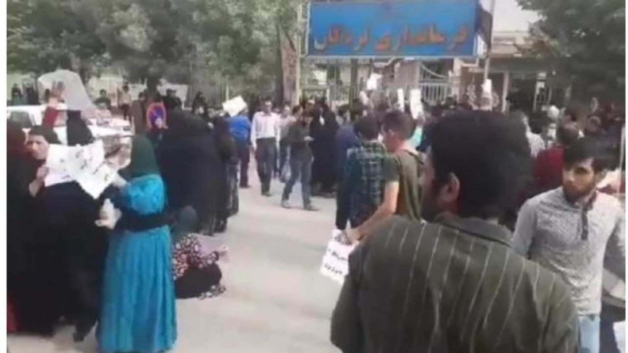 اینکه مسوولی بگوید ایدز به خاطر رابطه جنسی است، توهین به مردم است