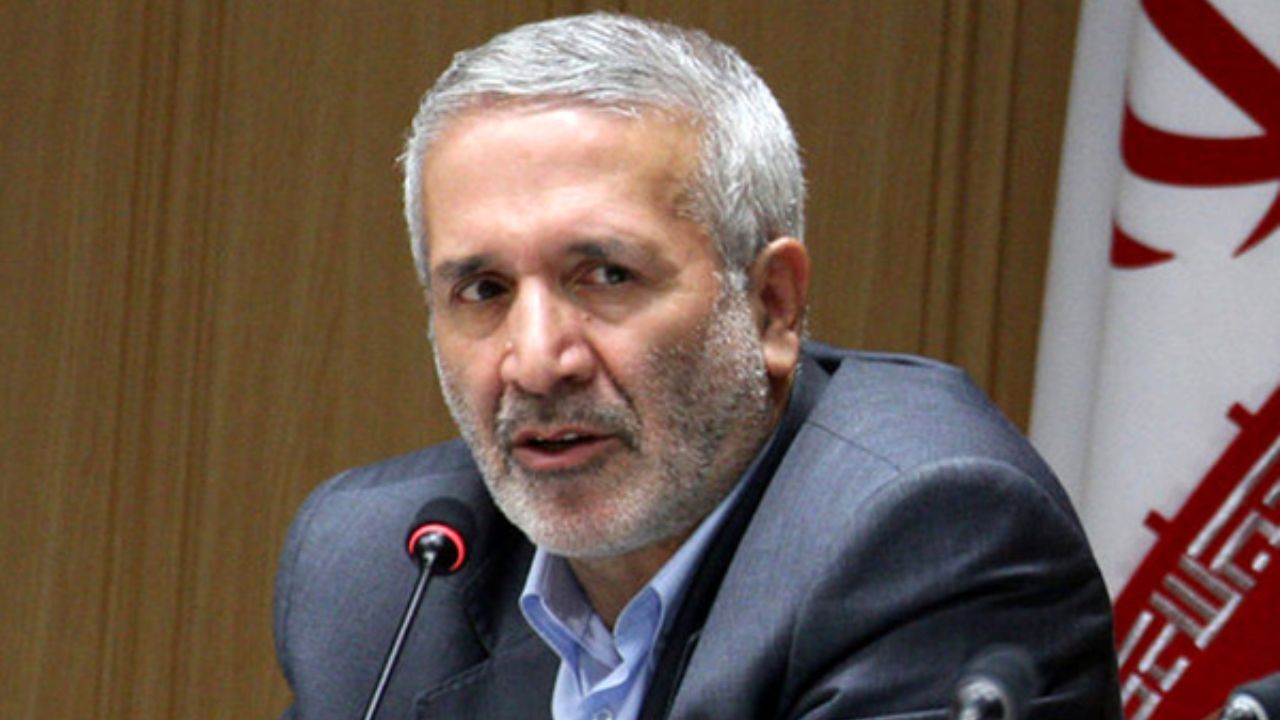 آموزش زبان‌های دیگر در آموزش‌وپرورش وجود ندارد