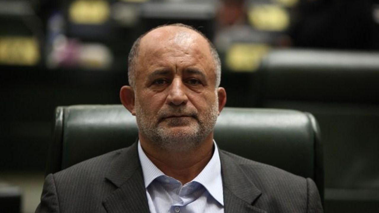 اجاره مجوز انواع امور خدماتی به افراد یک نوع رانت‌خواری است