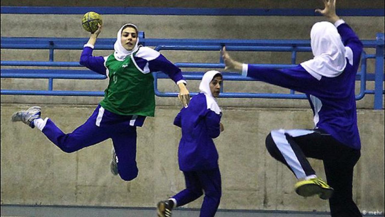 پخش زنده هندبال و فوتسال زنان از رادیو ورزش