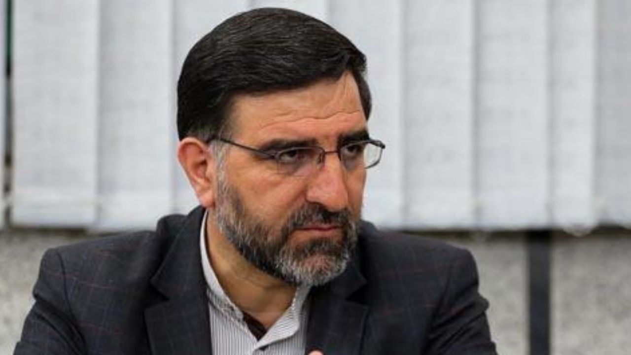 رفتن زنان به ورزشگاه مطالبه 50 درصد جامعه زنان نیست/ اکثر زنان به دنبال رفع بیکاری همسران و فرزندان خود هستند نه رفتن به ورزشگاه/ رسانه‌ها دغدغه اصلی جامعه را دنبال کنند و به حاشیه نپردازند