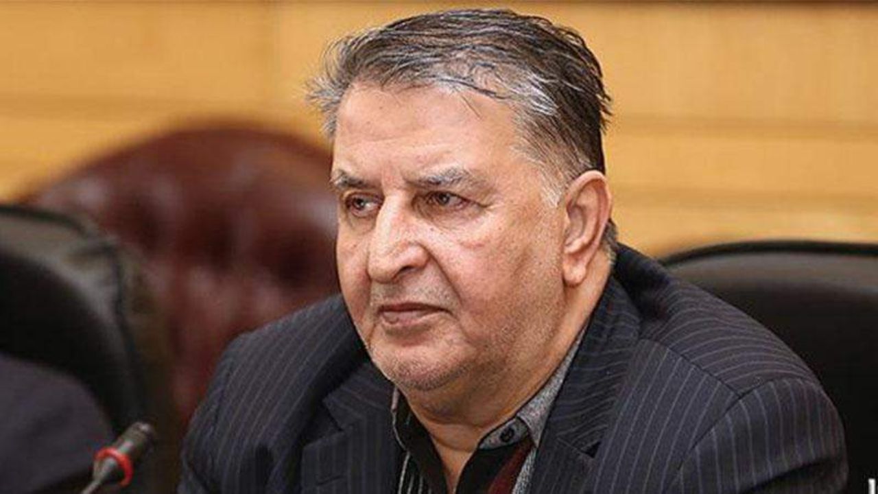 اسامی نجومی‌بگیران باید در مجلس اعلام شود