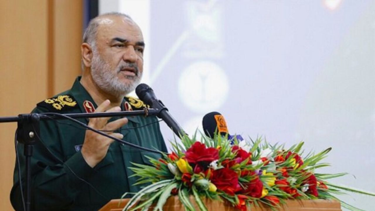 دشمنان برای مقابله با ملت ایران علائم حیاتی ندارند