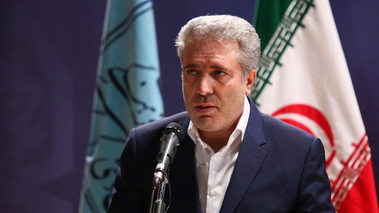 مونسان در جلسه فراکسیون مستقلین حضور می‌یابد