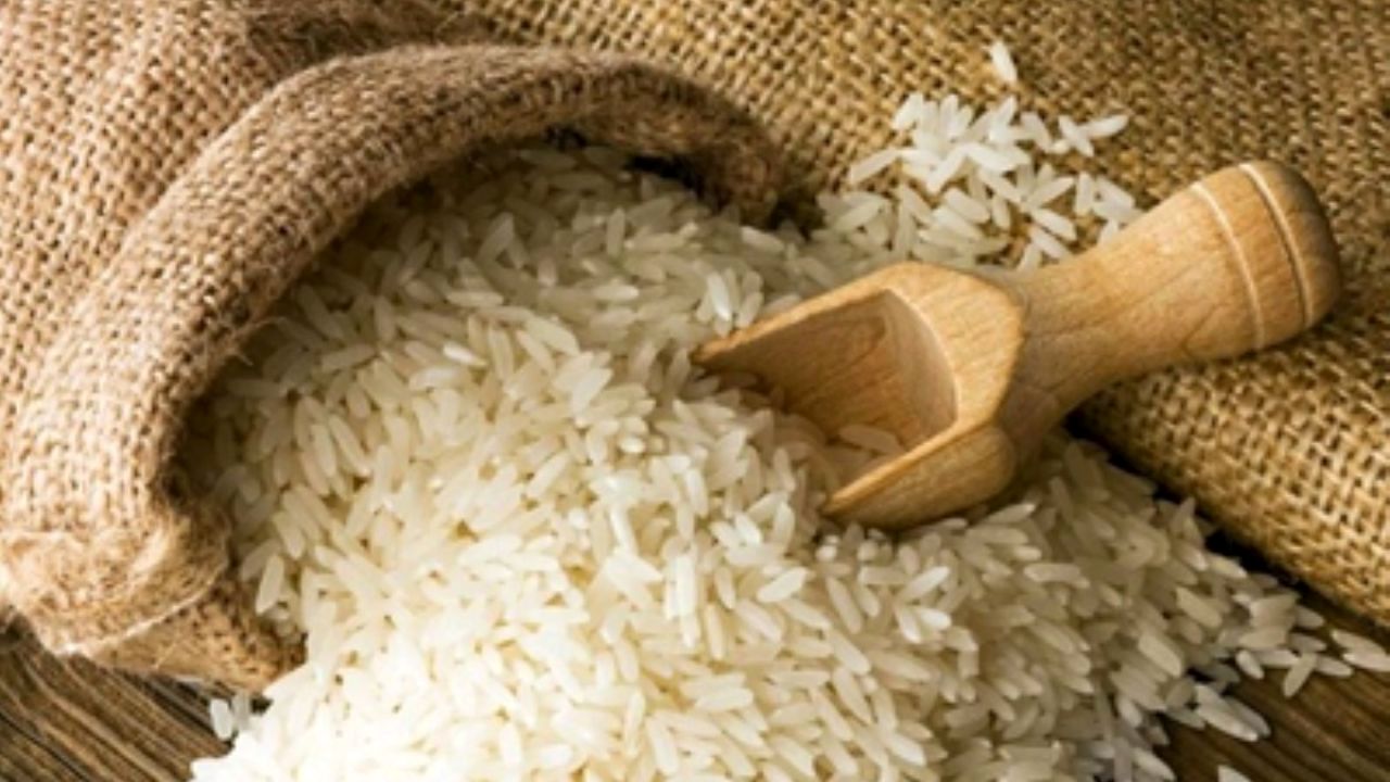تجار عراقی اجازه خرید مستقیم از برنج‌کاران خوزستان را ندارند