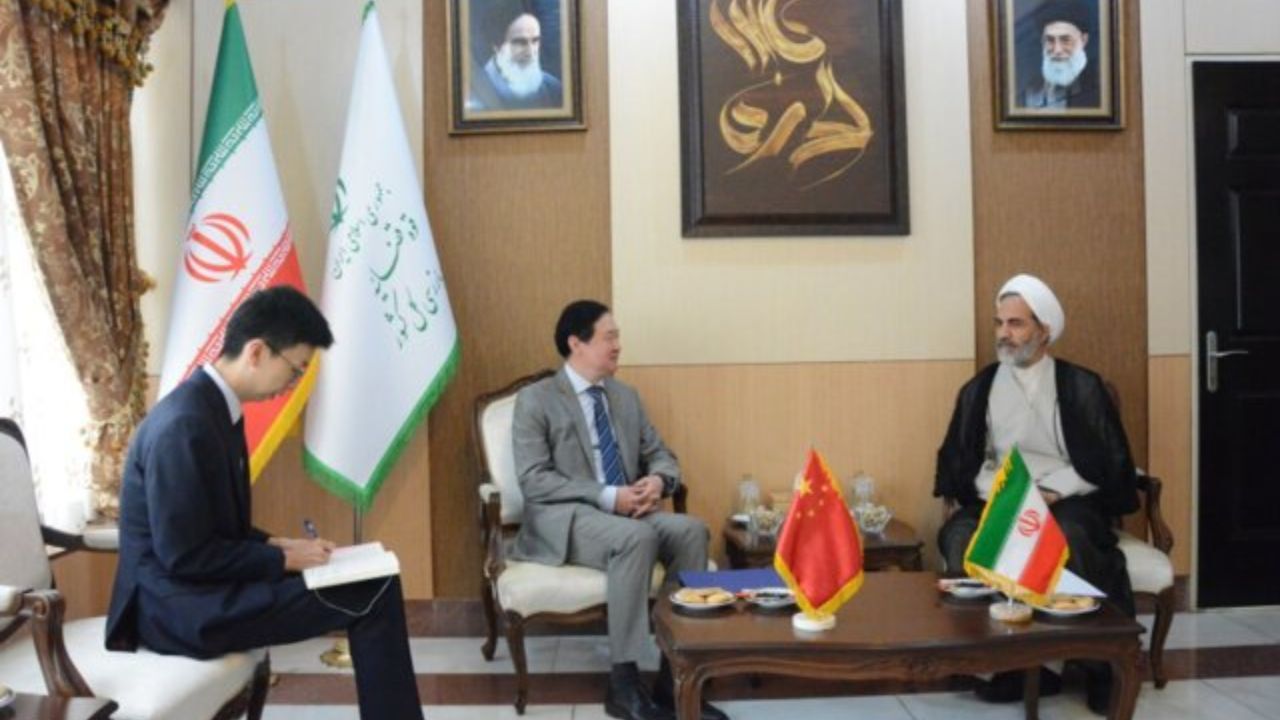 از تبادل تجربه با آمبودزمان چین در زمینه مبارزه با فساد استقبال می‌کنیم/ ایران و چین برخلاف میل آمریکایی‌ها به دنبال استحکام و تعمیق روابط خود هستند