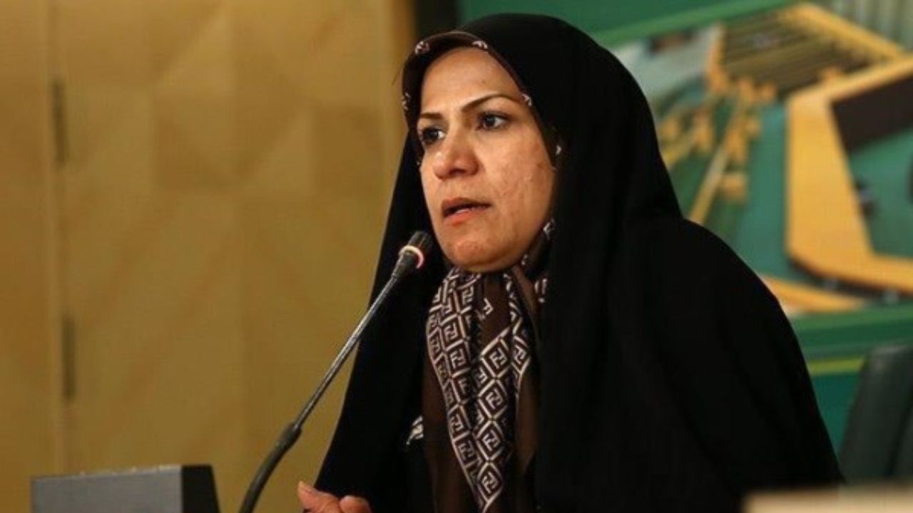 با طرح موضوع چندهمسری تحکیم بنیان خانواده از بین می‌رود/ چندهمسری دور از شأن یک زن است/ موسسات ترویج‌کننده چندهمسری اکثراً بدون مجوز هستند/ پلیس فتا با موسسات بدون مجوز برخورد کند/ دستگاه‌های نظارتی مشخص کنند موسسات ترویج‌کننده چندهمسری مجوز خود را از کجا