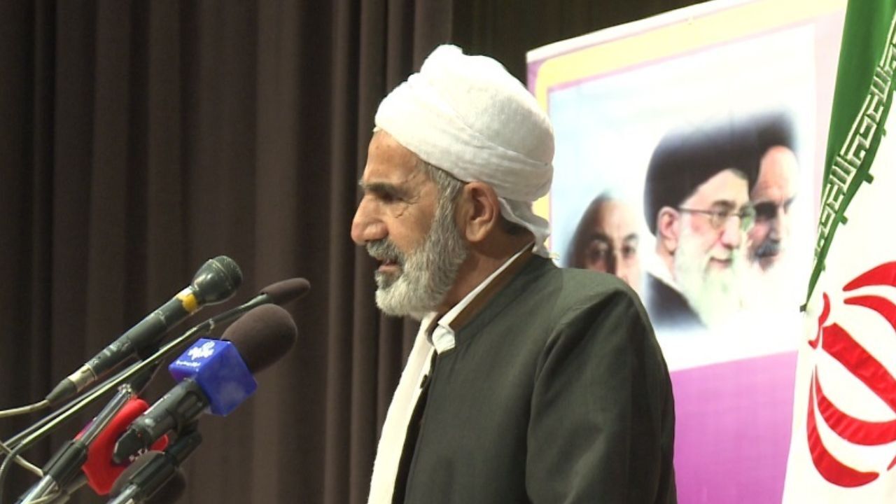 نبود اعتماد به استکبار جهانی از راهکارهای مقابله با توطئه‌های کنونی آنان است