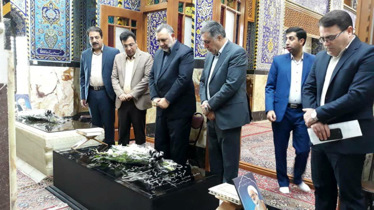 زنگ آغاز بیست و هفتمین هفته کتاب در یزد نواخته شد + تصویر