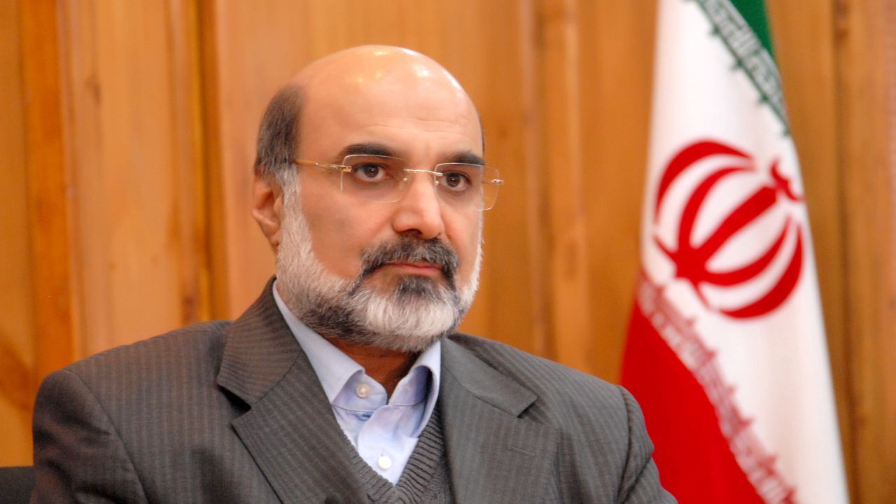 صداوسیما خدمات خود را به‌طور رایگان به مردم ارائه می‌دهد/ باید برای ایجاد اینترنت ملی تلاش کنیم